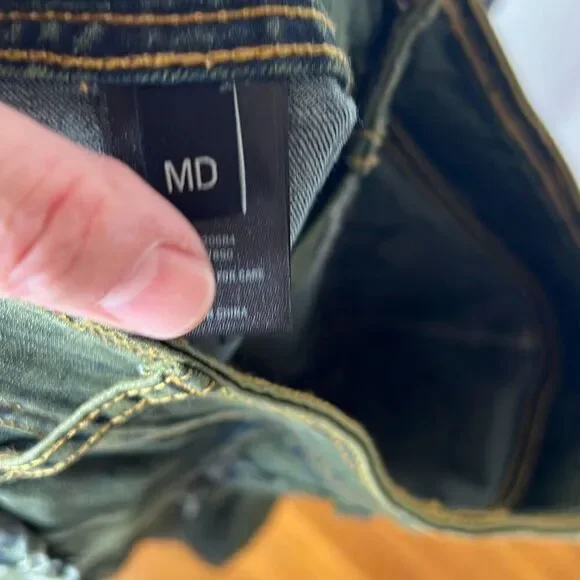 Hot Topic Denim Frayed Star Patch Pleated Mini Skirt Size Medium - Picture 2 of 5